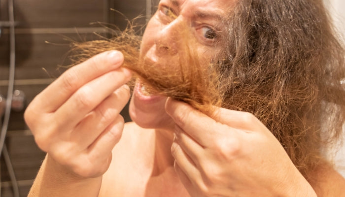 cheveux élastiques