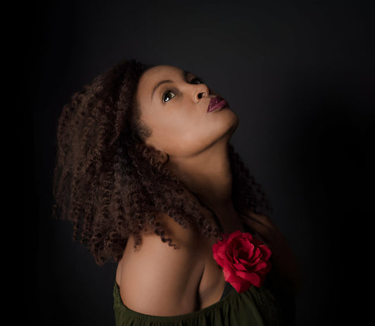 Cheveux crépus : comment faire pour avoir les cheveux longs ?